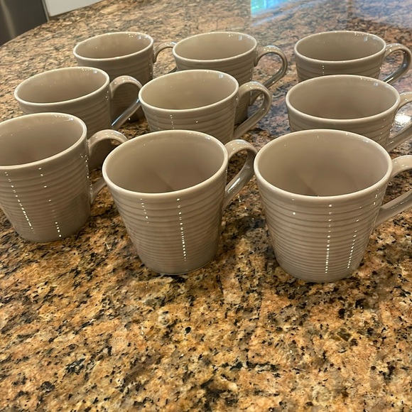 Royal Doulton Gordon Ramsay Maze - Taupe - Set of 9 coffee tea mugs - Picture 1 of 4